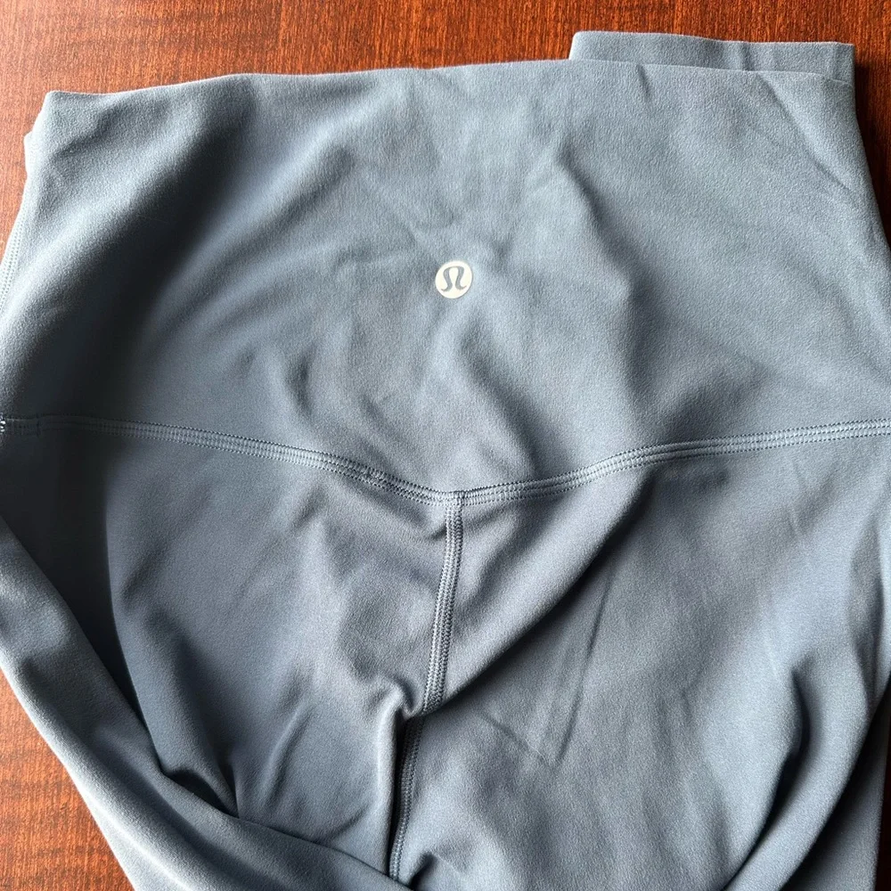 Lululemon 25” Align Iron Blue - Picture 3 of 5